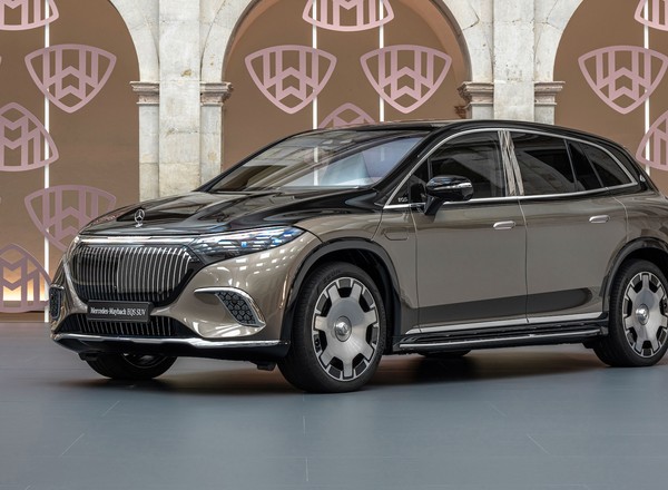 Mercedes-Maybach EQS 680 SUV to pierwszy elektryczny model tej legendarnej marki