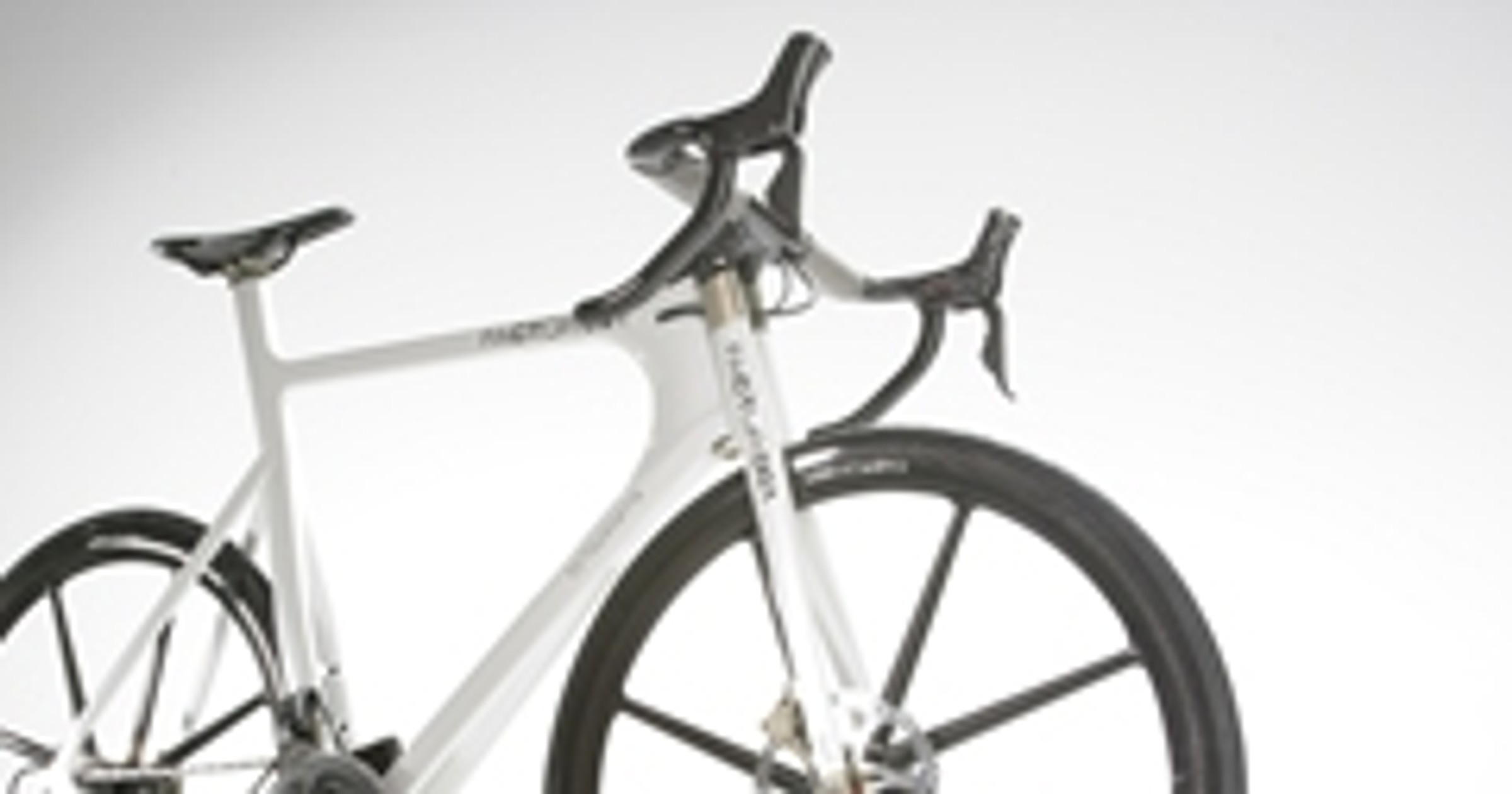 Factor 001 – rower z technologią F1