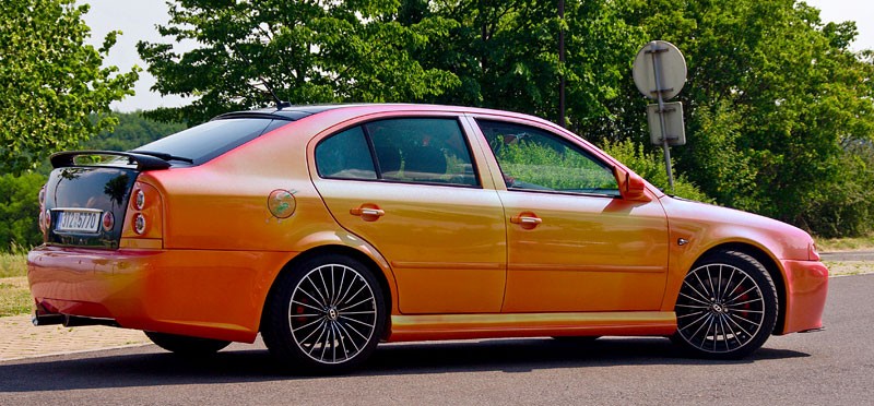 Garaż tunera: Škoda Octavia –  kameleon na sterydach