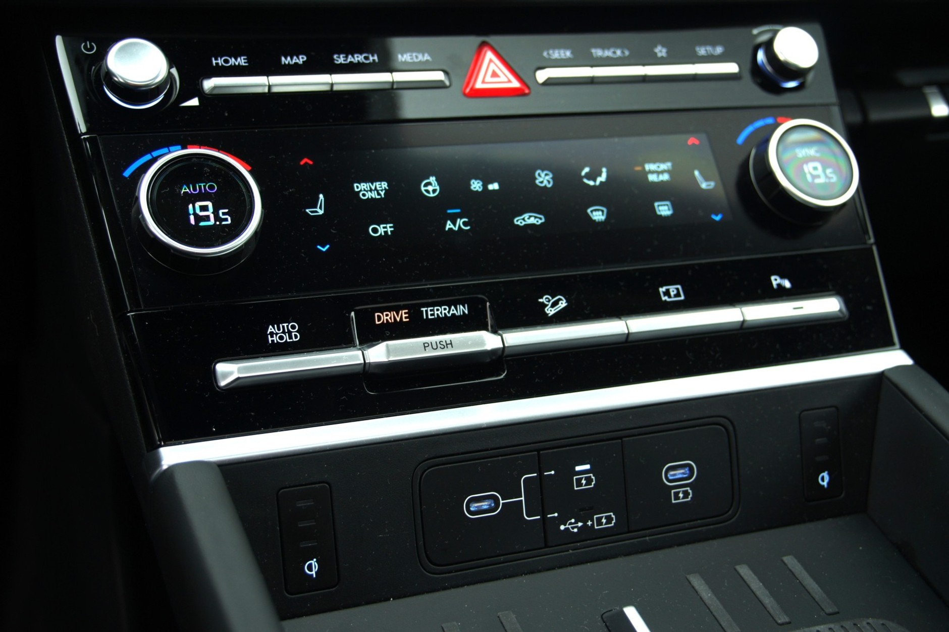 Hyundai Santa Fe Hybrid