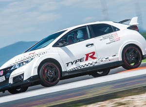 Honda Civic Type R: rekordowe czasy na pięciu torach w Europie