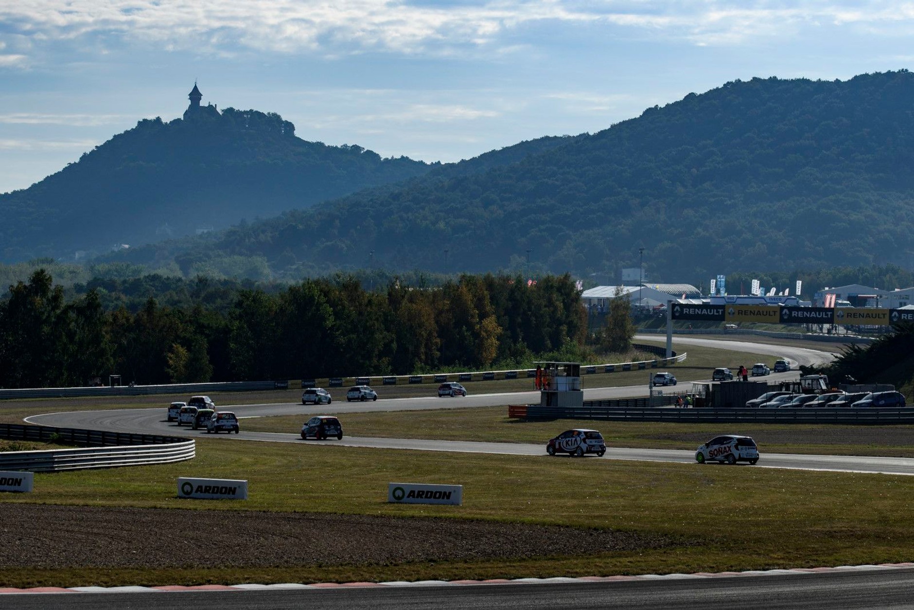 Kia Lotos Race 2016 na torze w Moście