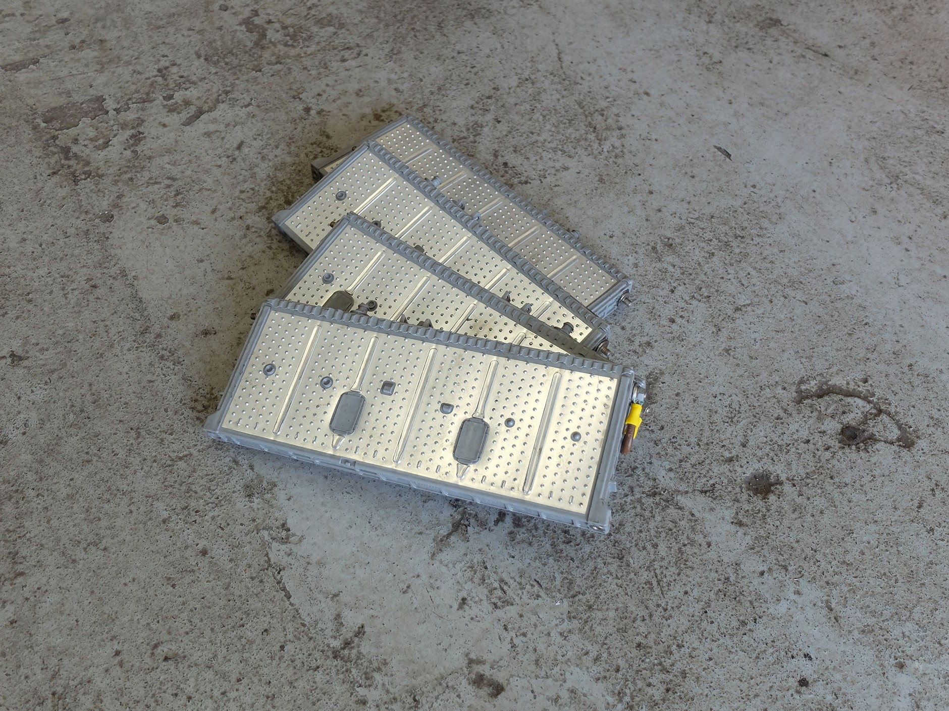 Kupujemy używaną hybrydę - jak skontrolować stan układu hybrydowego