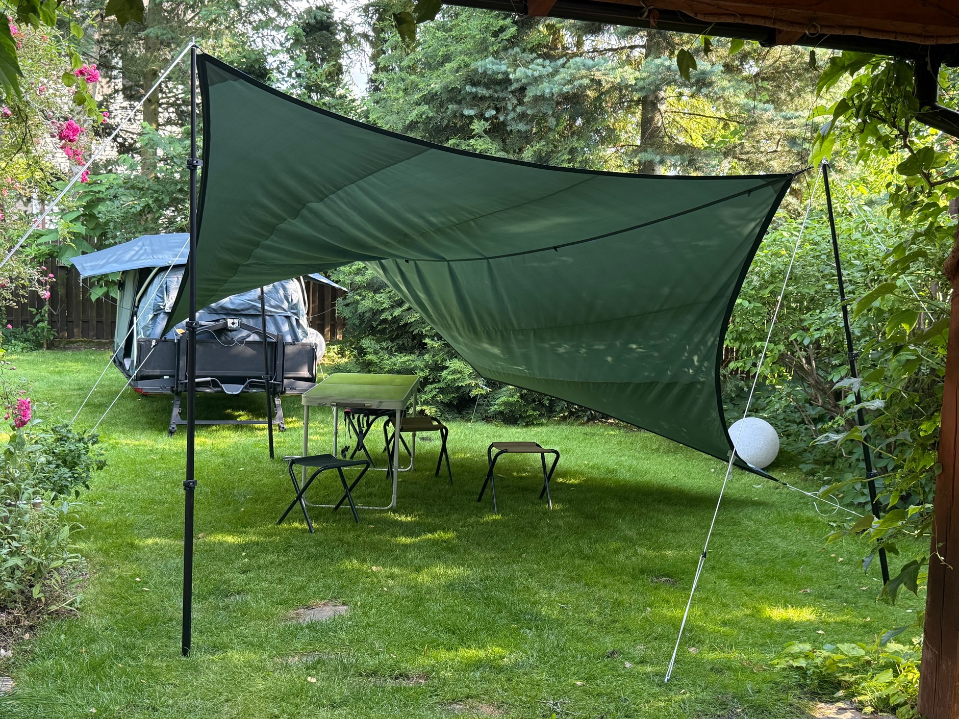 Namiot na hak Thule Outset