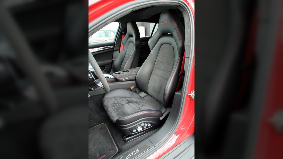 Porsche Panamera Sport Turismo GTS