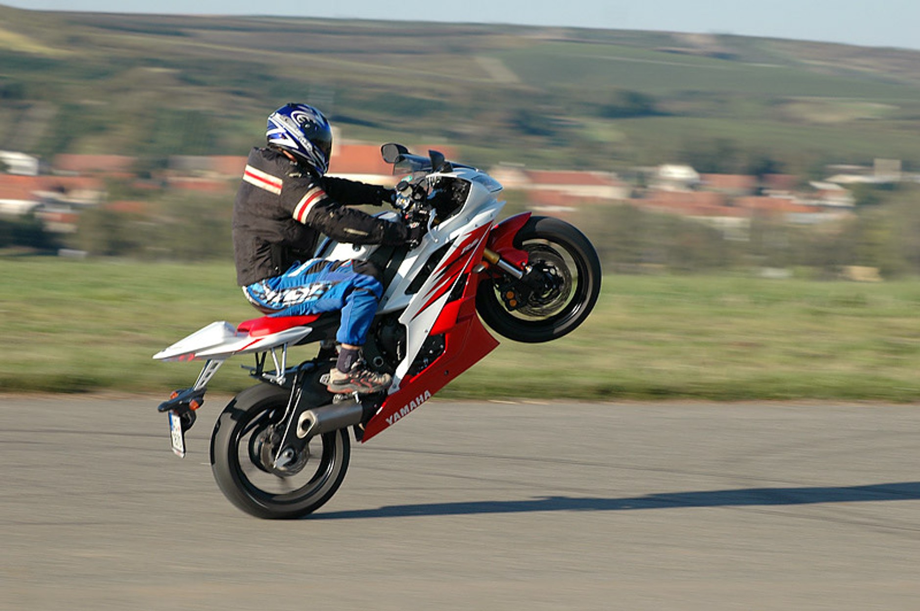 Yamaha YZF R6R: siła przyciągania