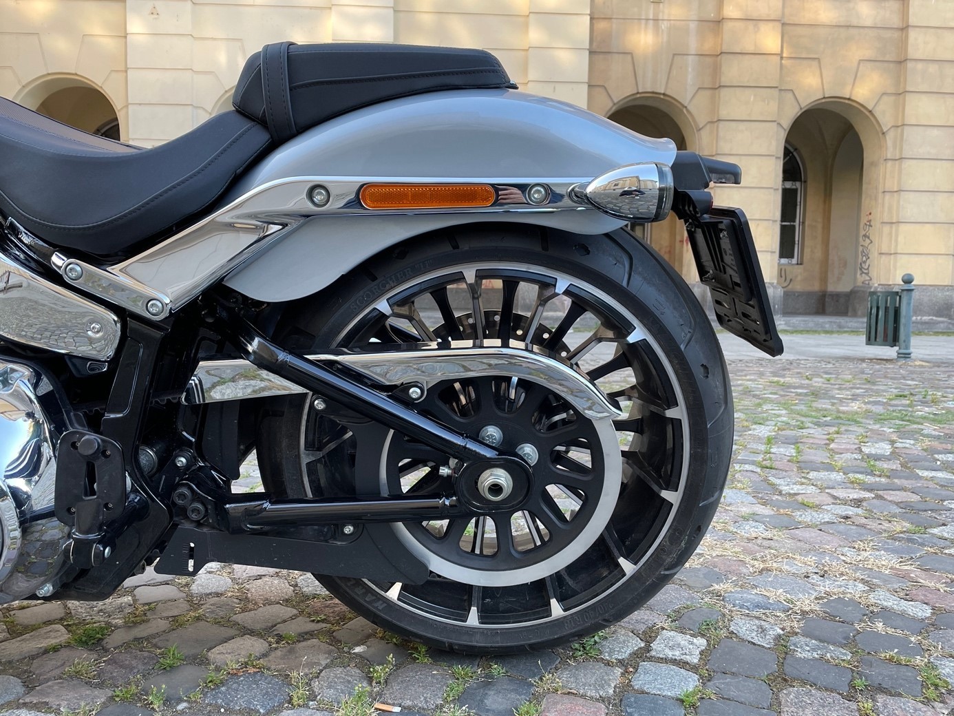 Harley-Davidson Breakout 117