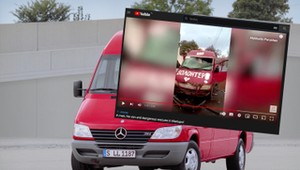 Wysłużonym Mercedesem ewakuował z Mariupola ponad 200 osób
