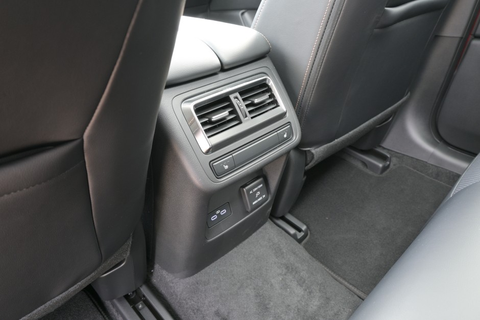 Mazda CX-60 2025