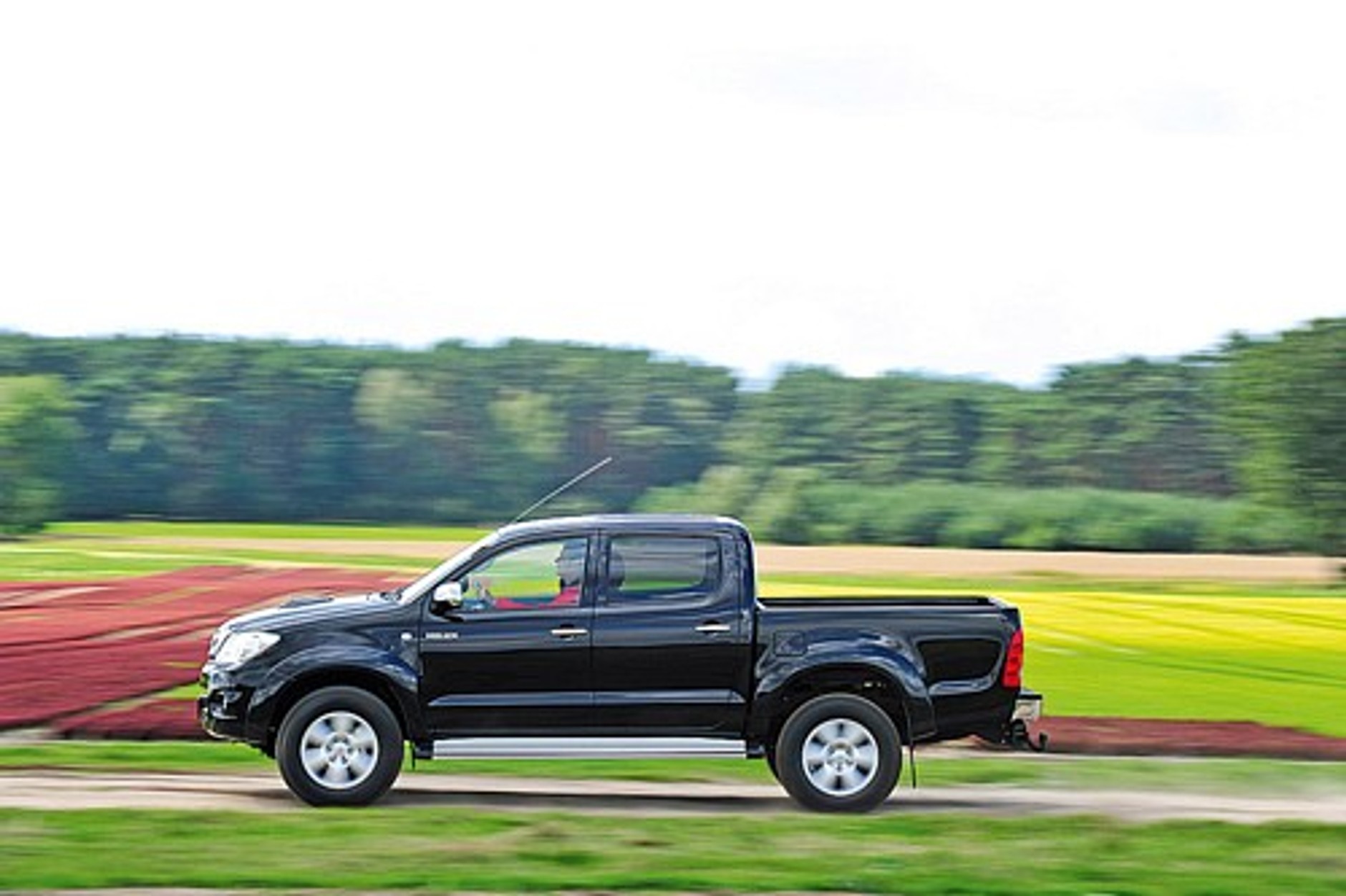 Towar czy lifestyle? Toyota Hilux kontra Ford Ranger, Mitsubishi L200, Nissan Navara i VW Amarok