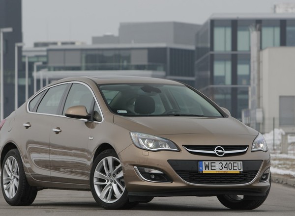 Opel Astra sedan 1,7 CDTI: test rodzinnego sedana