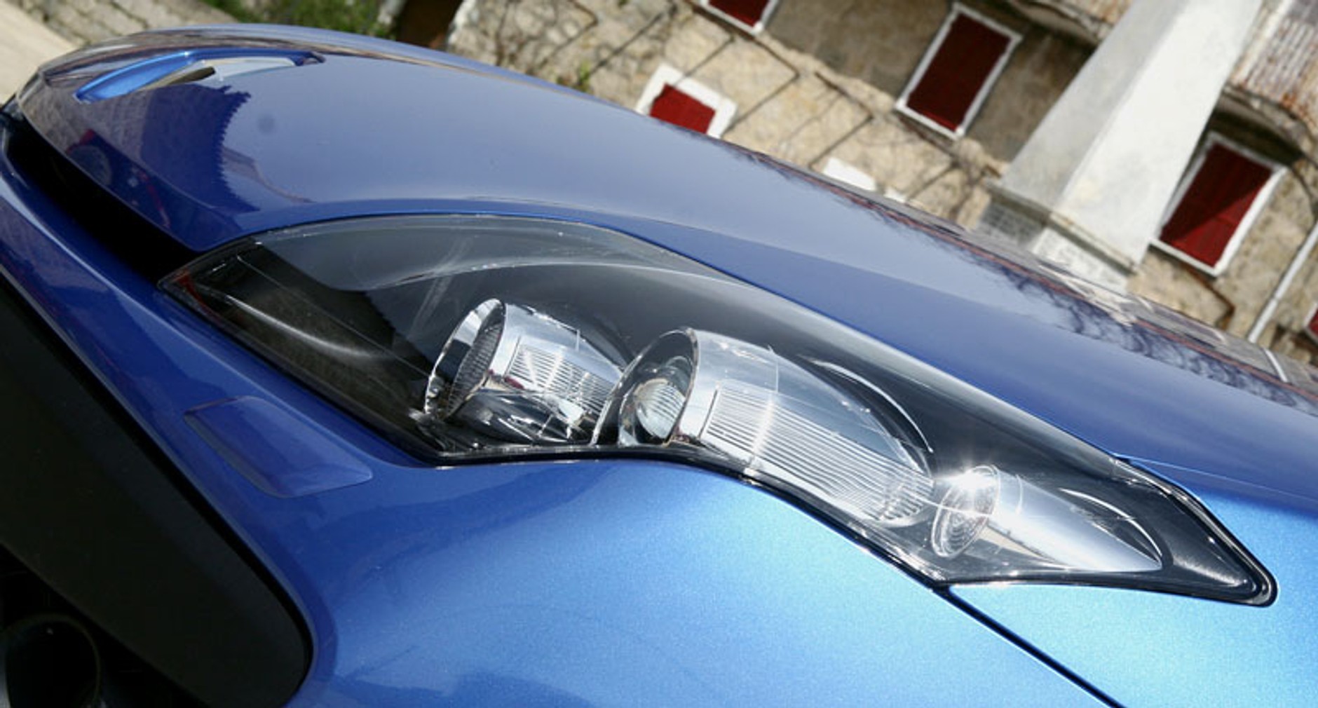 Renault: pierwsze wrażenia z jazdy Laguną GT