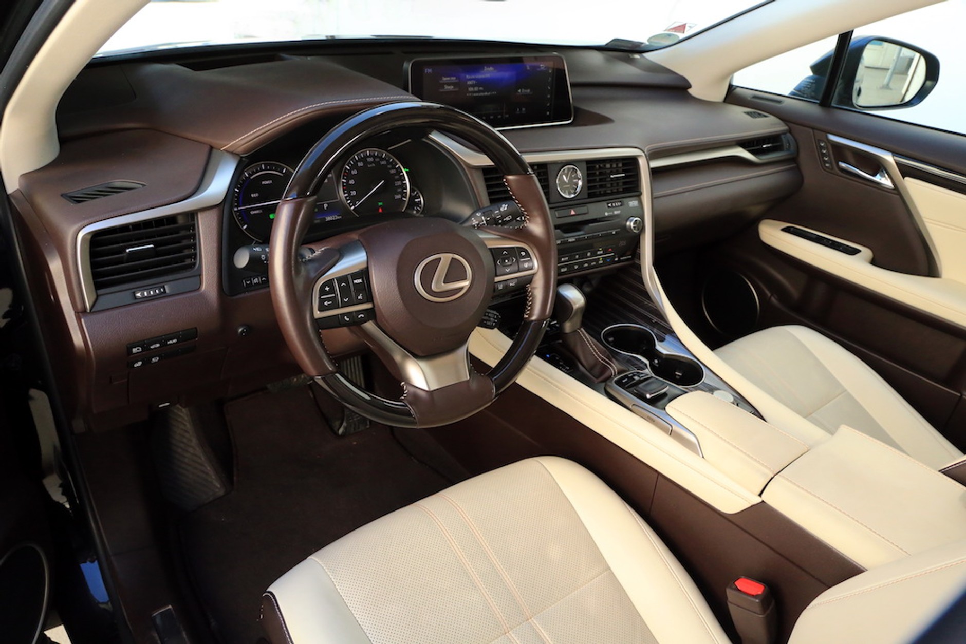 Lexus RX 450h L – luksus na 7 osób