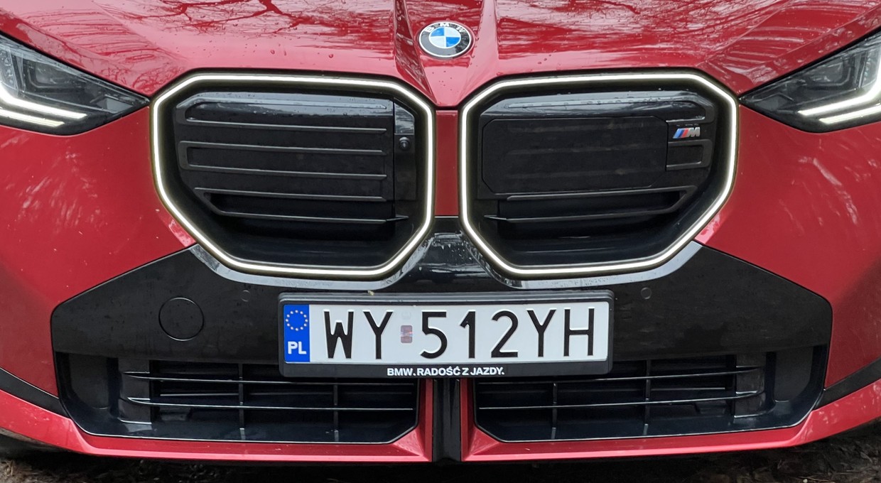 Miliony kierowców korzysta z pomysłu polskiego designera. Inny rodak stylizował dwa nowe SUV-y BMW