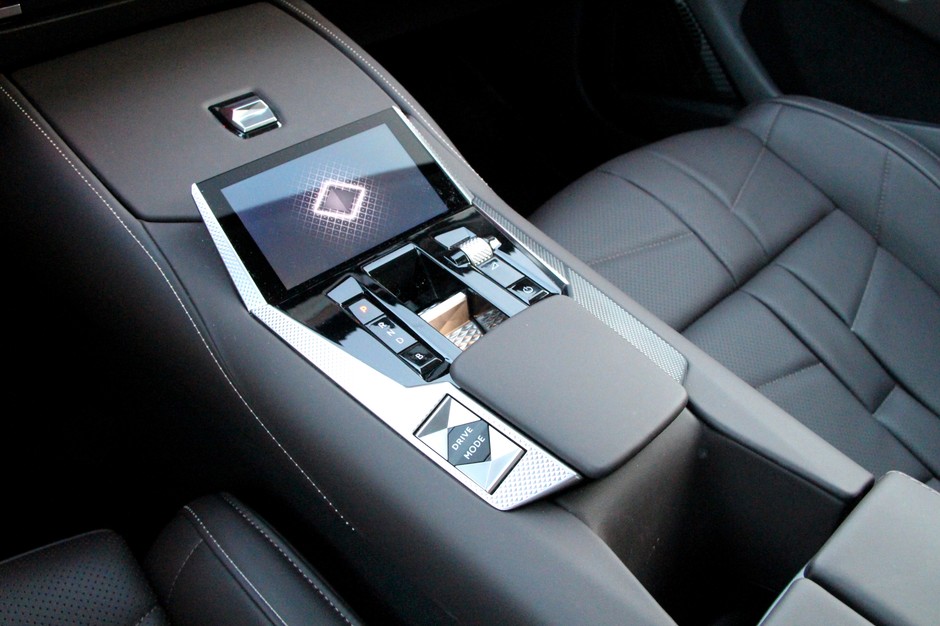 DS 4 PHEV Antoine De Saint Exupery