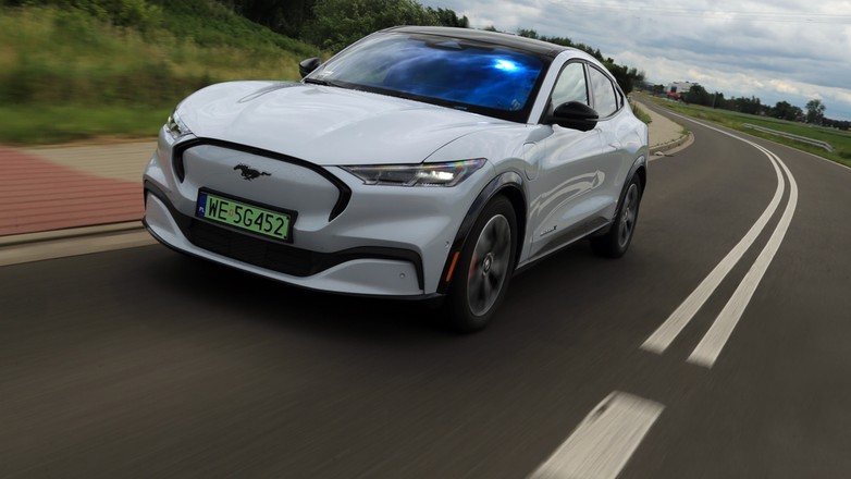 Ford Mustang Mach-E 351 KM AWD 98 kWh 2022 r. 1 generacja