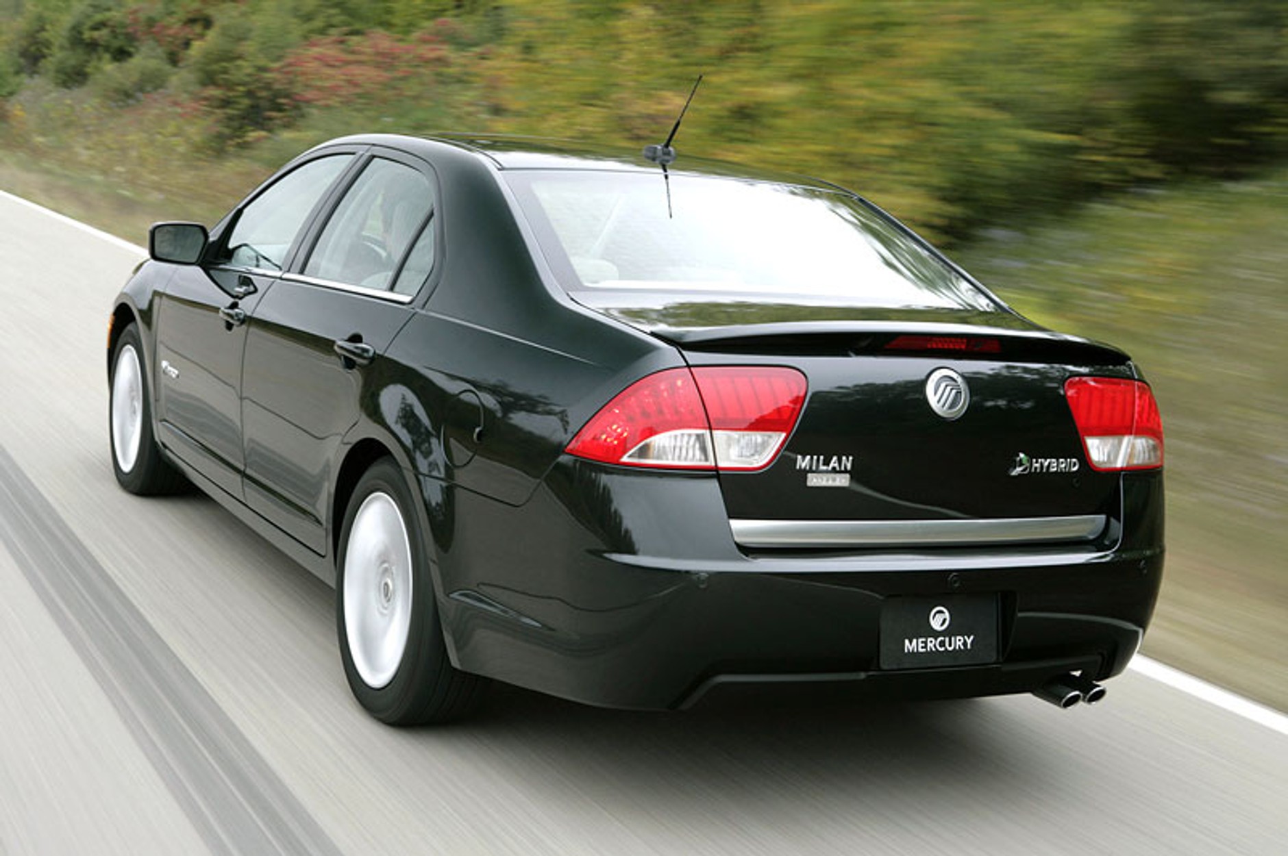 Los Angeles 2008: Mercury Milan z nową twarzą i napędem hybrydowym