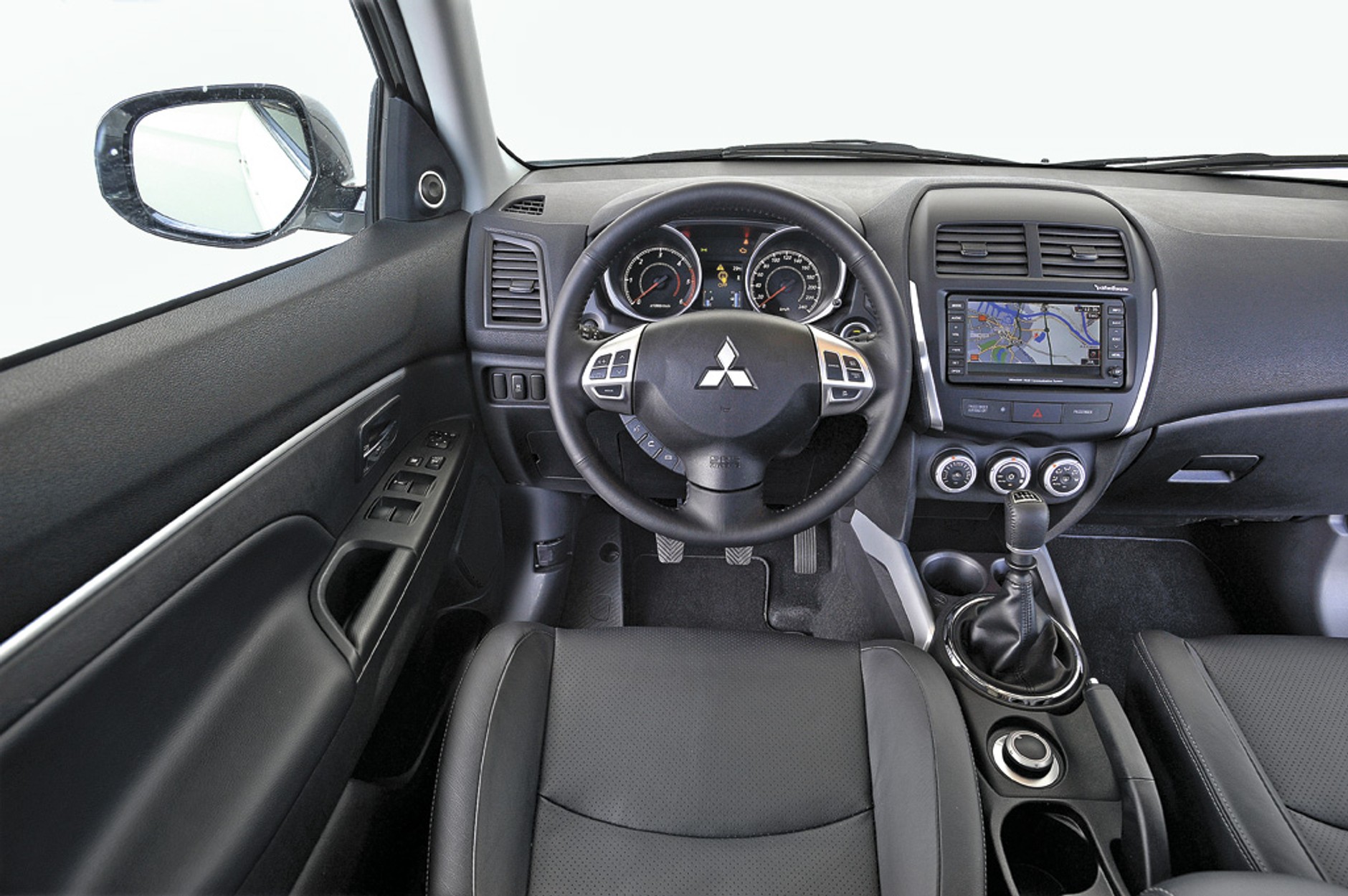 Mitsubishi ASX - deska rozdzielcza