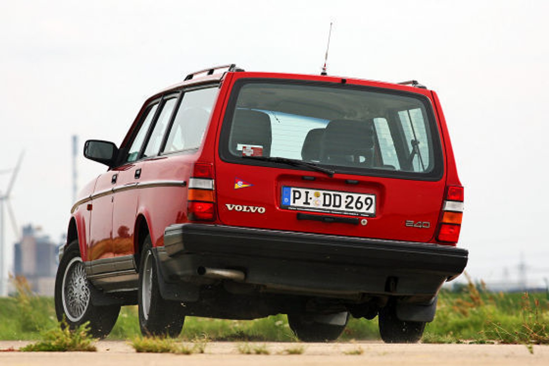 Mercedes W124,Opel Omega i Volvo 240: kombi marzeń sprzed lat!