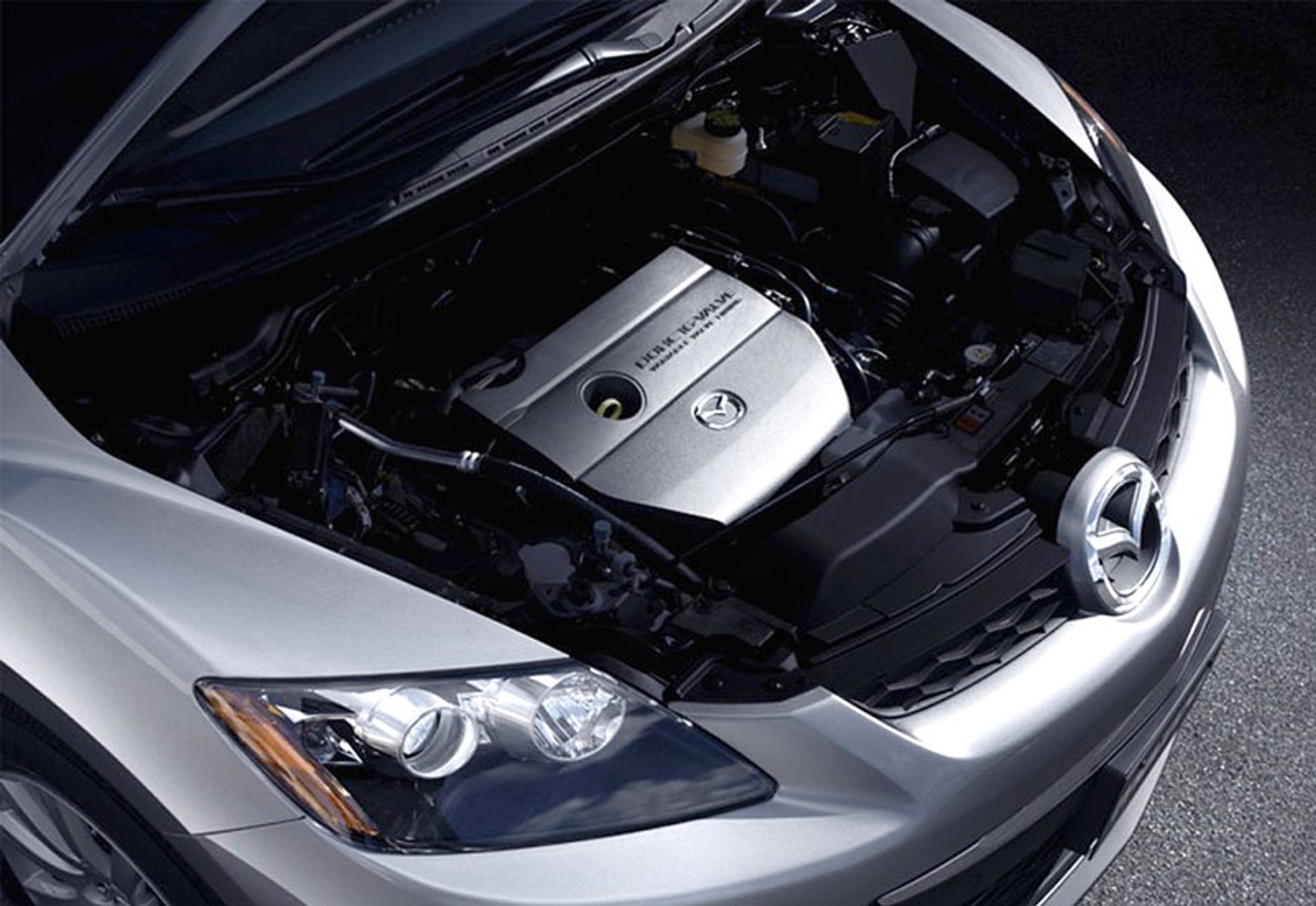 Mazda CX-7: facelifting już w Kanadzie