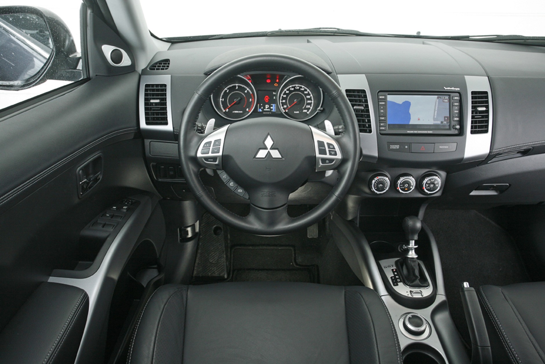 Mitsubishi Outlander: Do przodu bez śladu zadyszki