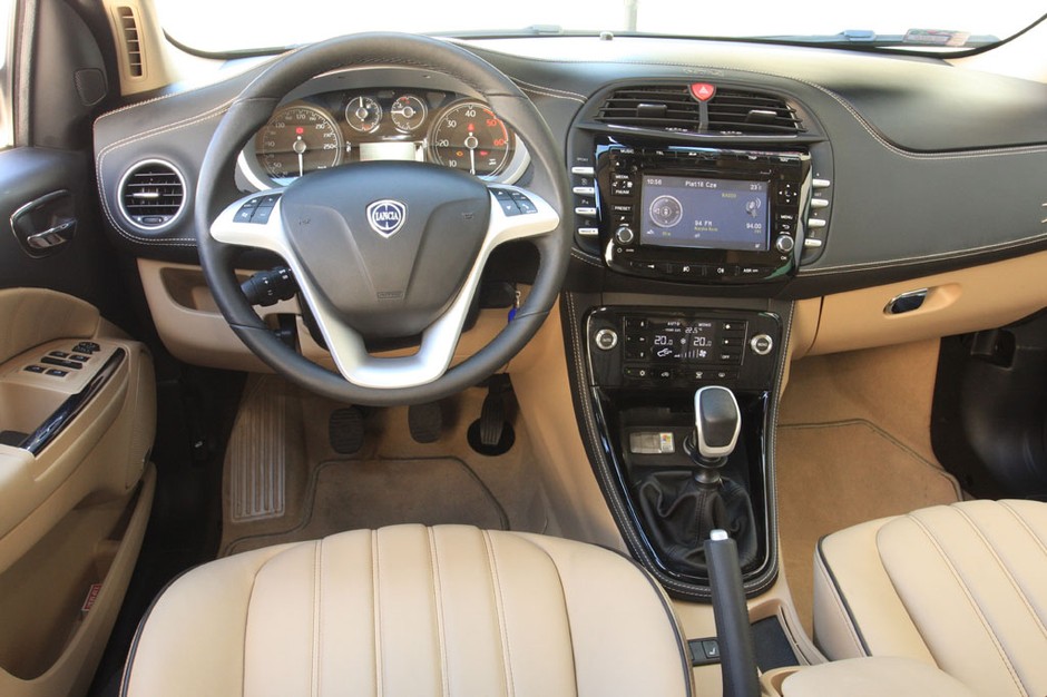 Lancia Delta: Arystokratka wśród kompaktów