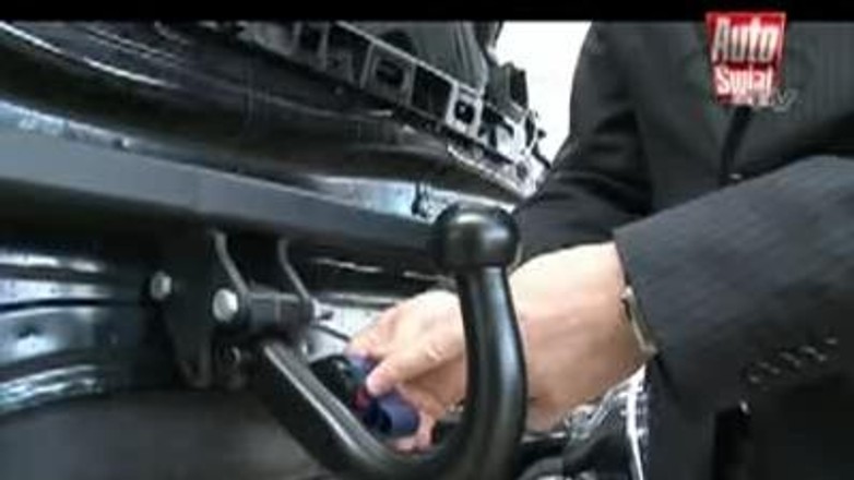 Montaż haka holowniczego krok po kroku