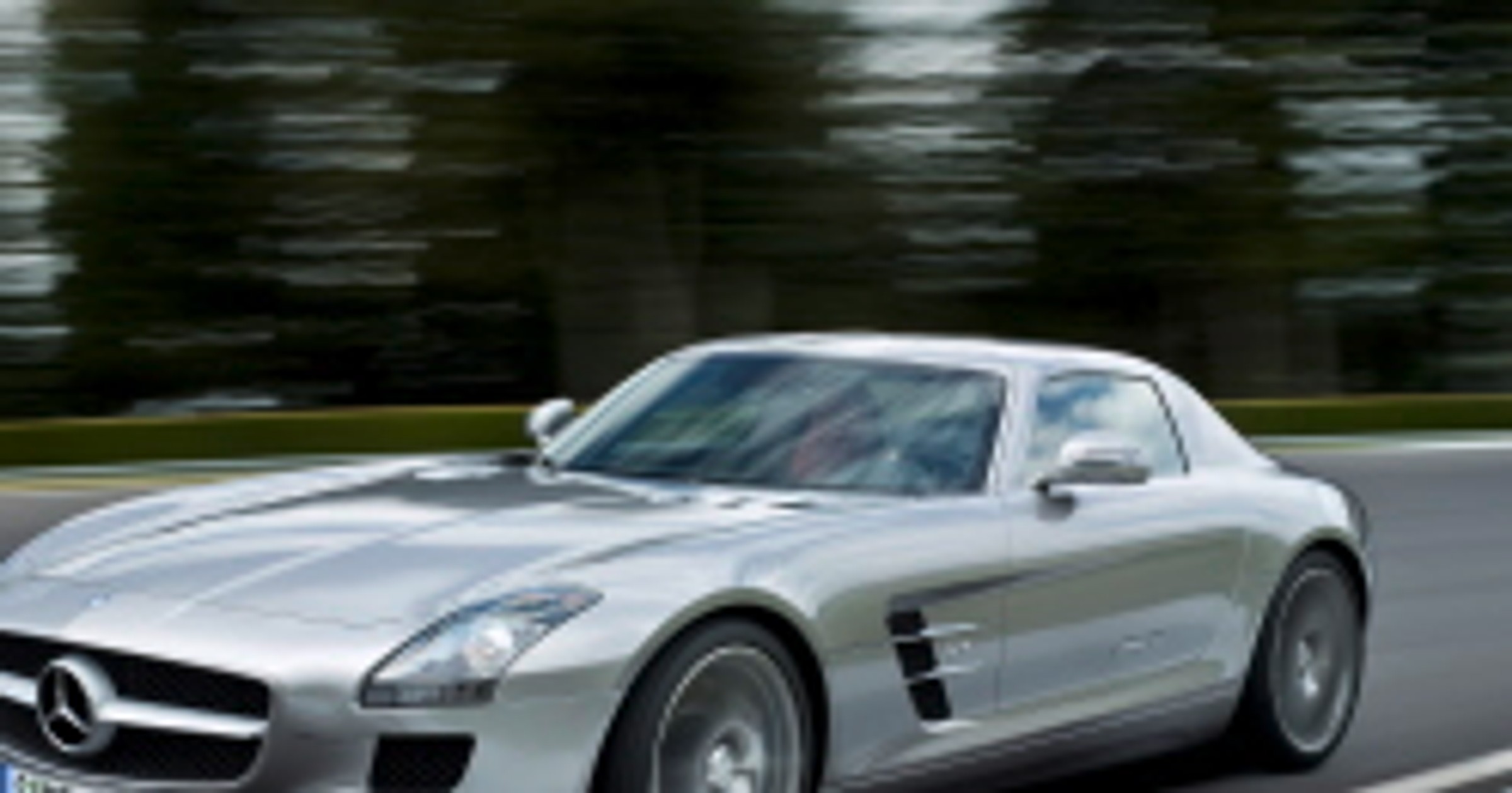 Supersportowy Mercedes SLS AMG z europejską Złotą Kierownicą