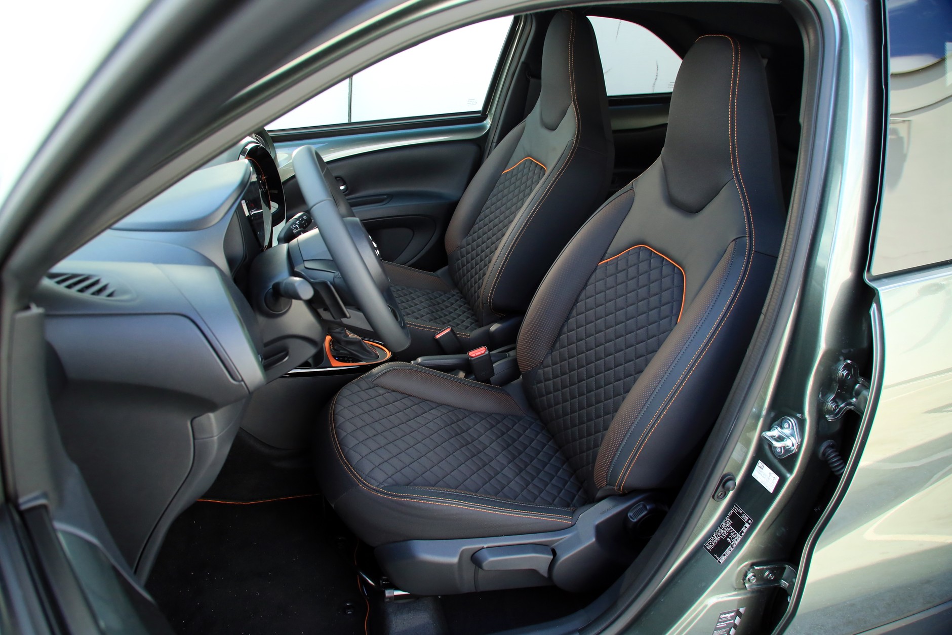 Fotele z przodu są wygodne. Mają też podgrzewanie