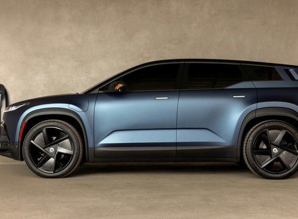 Fisker, producent samochodów elektrycznych, złożył wniosek o ochronę przed bankructwem. Ale firma nadal sprzedaje auta