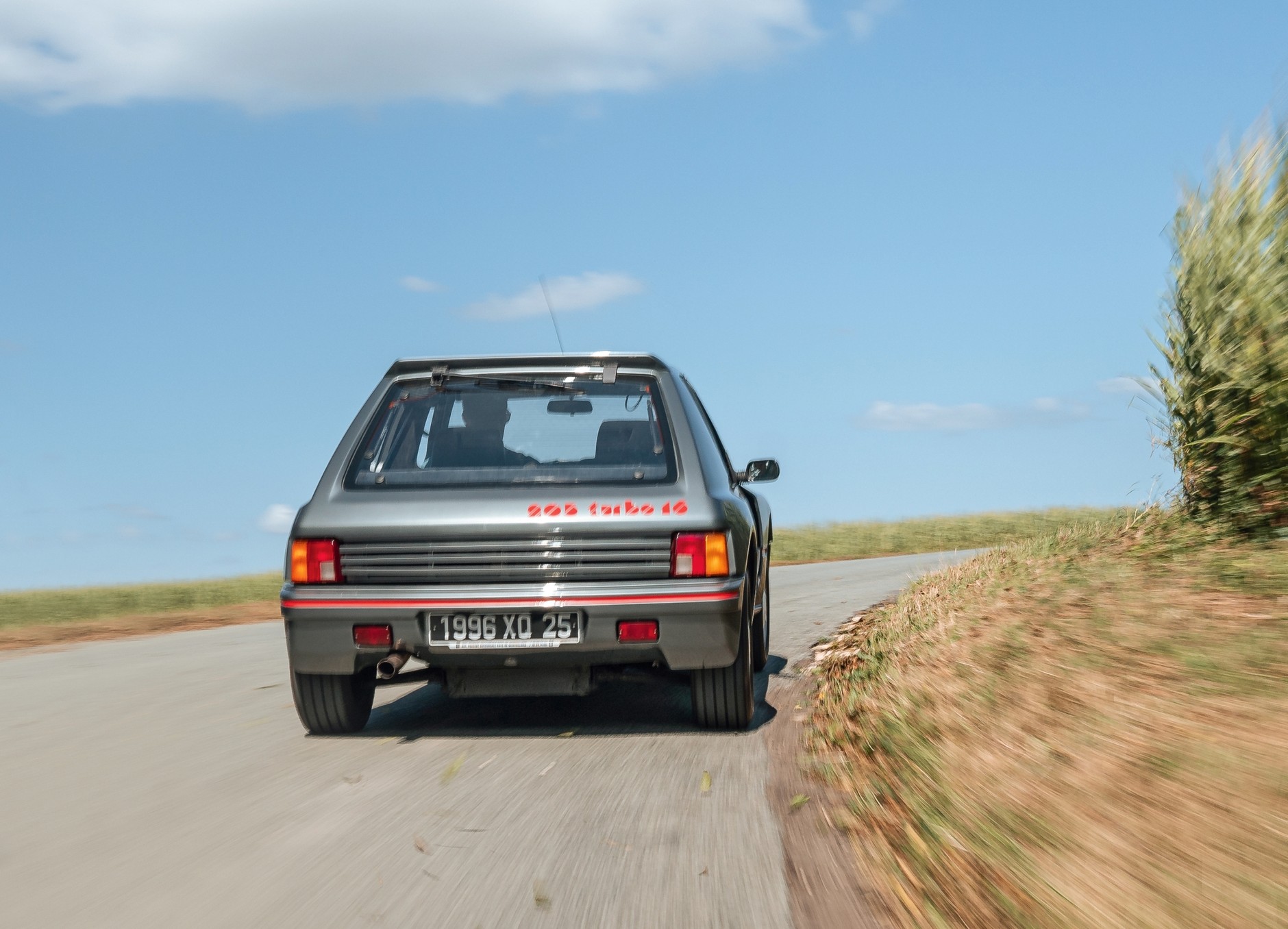 Peugeot 205 Turbo - to nie jest zwykły mały samochód