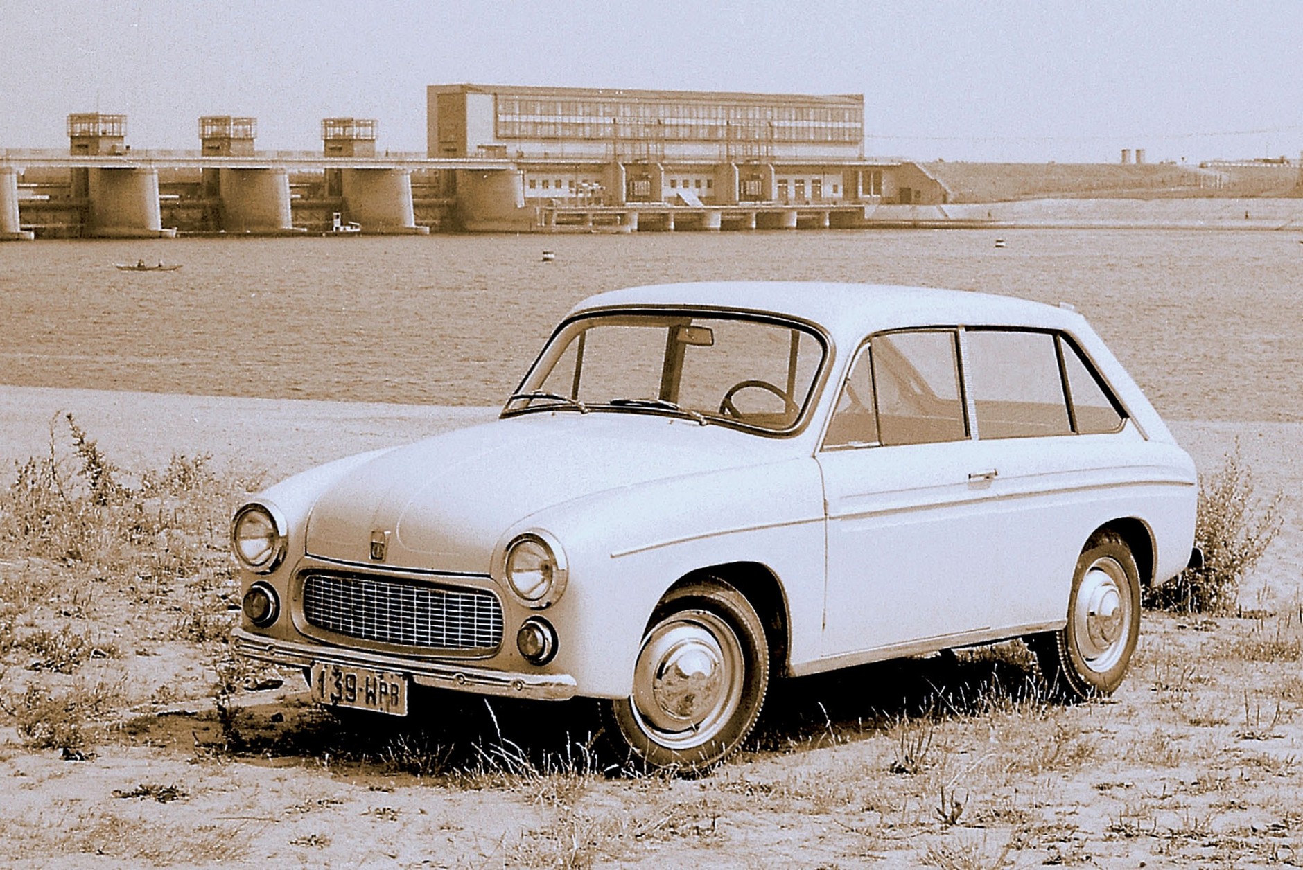 Syrena 607