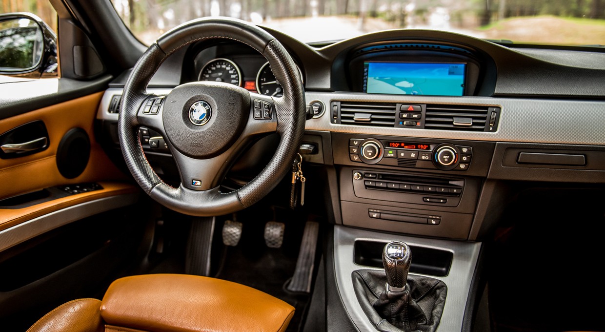 Duża akcja serwisowa BMW. Ponad 60 tys. samochodów może poważnie zranić pasażerów