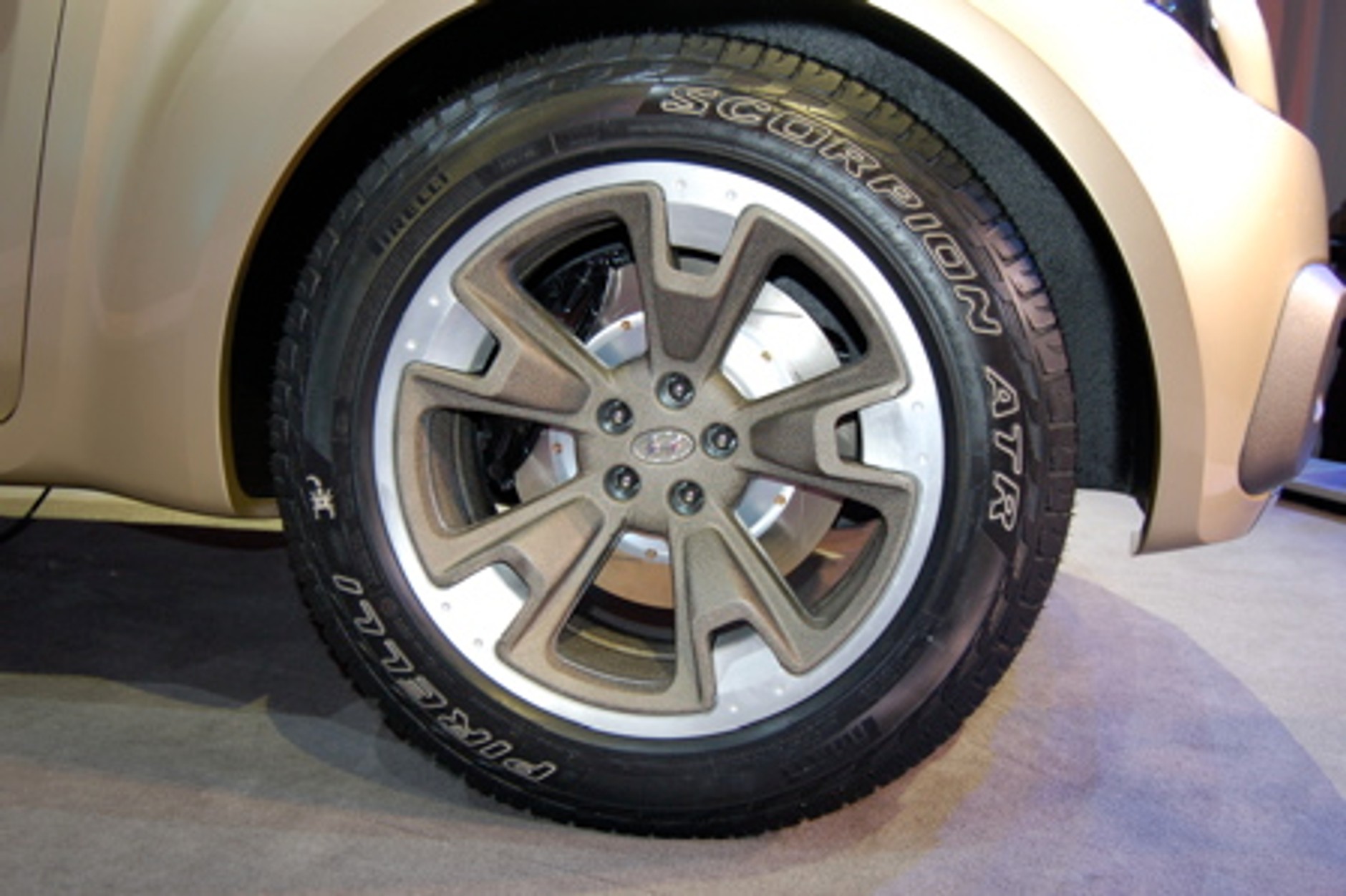 Hyundai: studyjny HDC10 Hellion Los Angeles