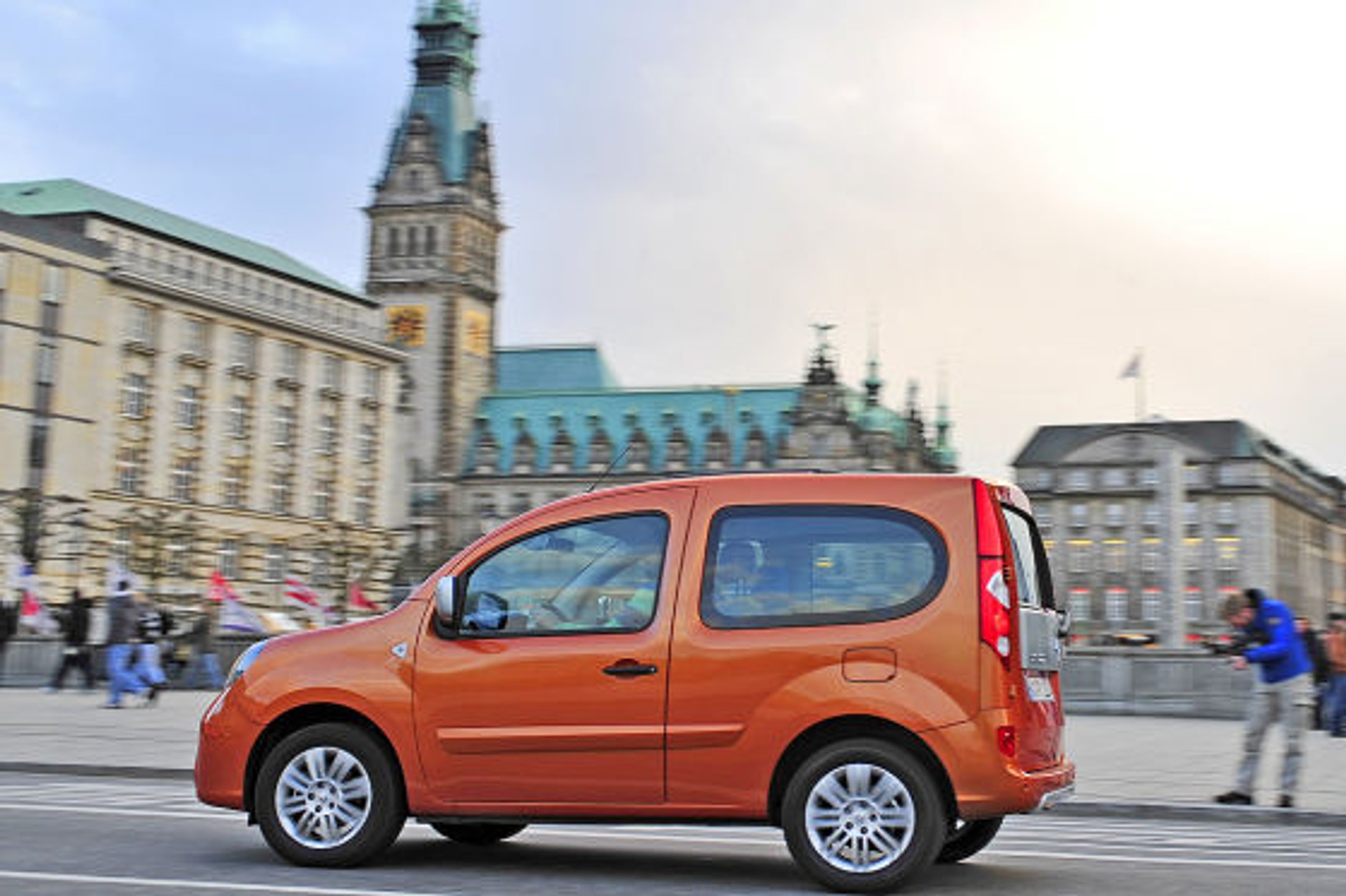 Renault Kangoo Be Bop 1.5 dCi FAP: Mini van, 1,5 l diesel (103 KM), droga hamowania w teście: 47,0 metrów.