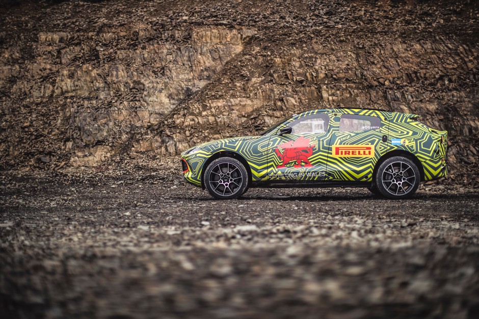 Pierwsze zdjęcia SUV-a Aston Martina. Oto DBX