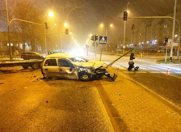 Koszmar na jednej z ulic w Puławach. Zaczęło się od nieustąpienia pierwszeństwa [WIDEO]