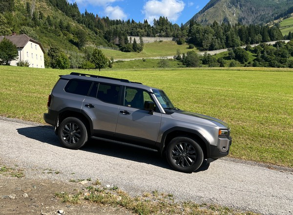 Toyota Land Cruiser — terenowa legenda w nowoczesnym wydaniu. Sprawdziłem ją na dystansie ponad 2,5 tys. km