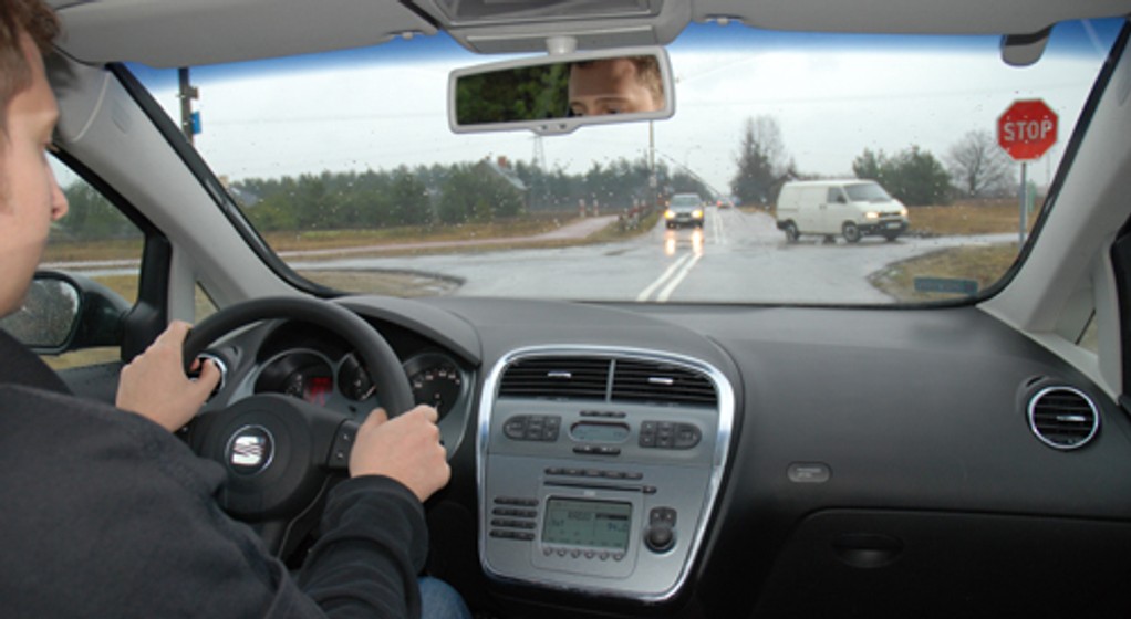 Znak STOP - Czyja to wina?