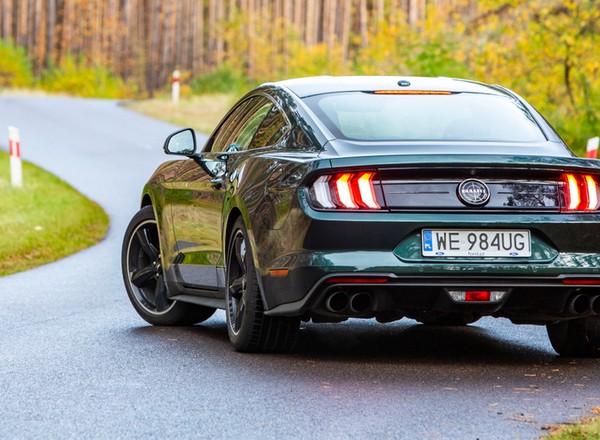Ford Mustang Bullitt – auto jak za Gierka - TEST