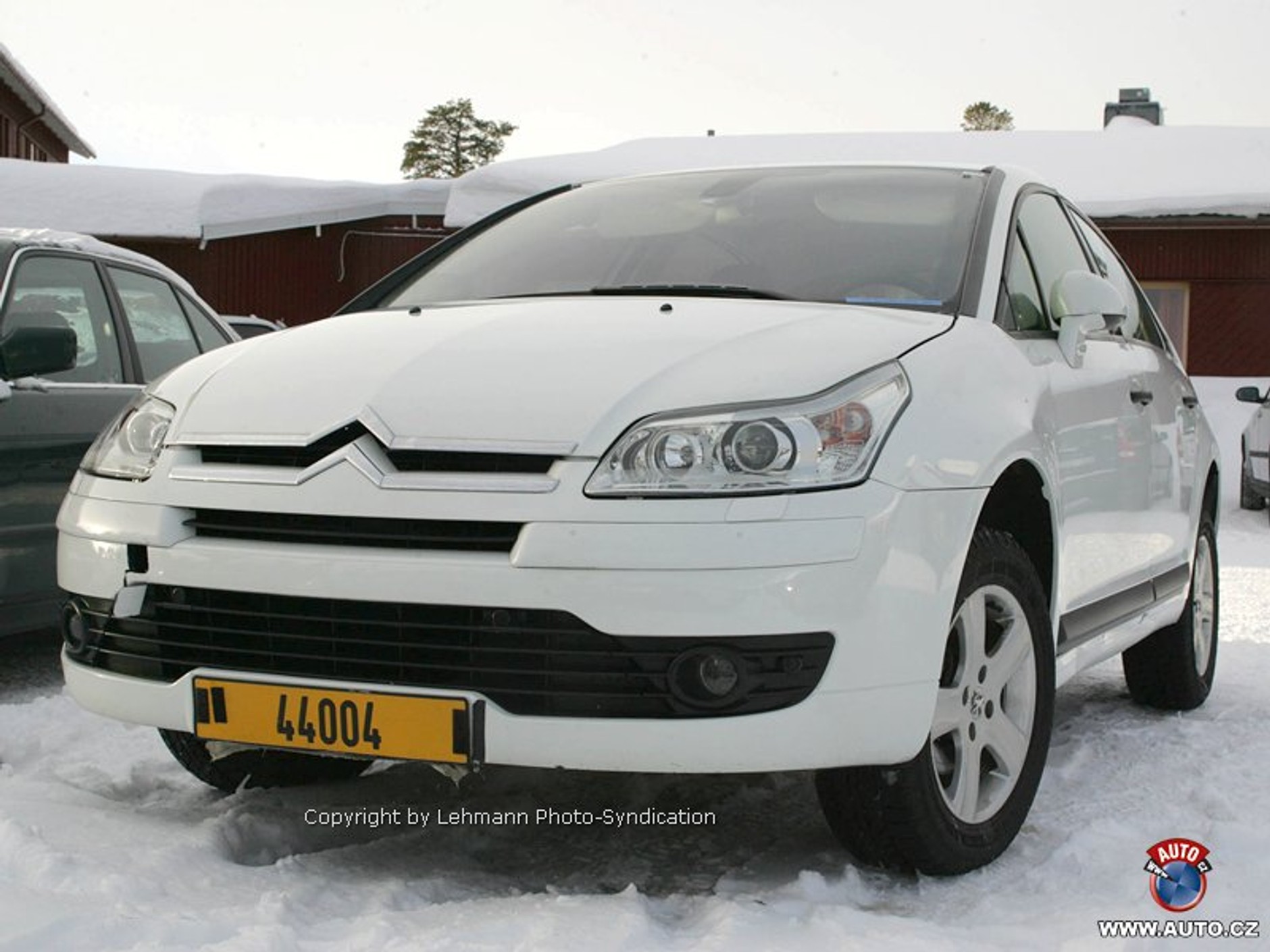 Zdjęcia szpiegowskie: Citroen znowu zaskakuje