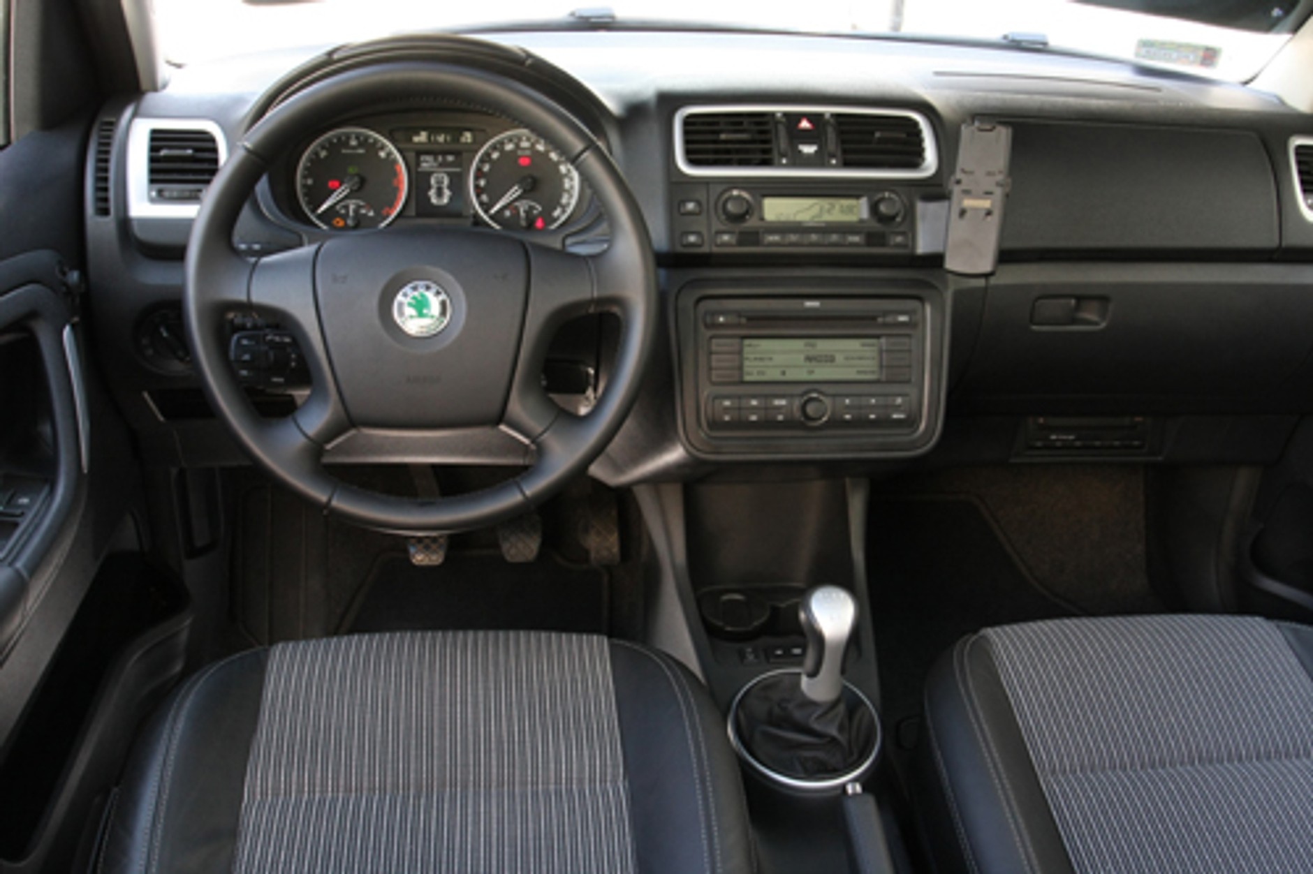 Citroen C3 Picasso kontra Skoda Roomster - Nie szata zdobi, ale...