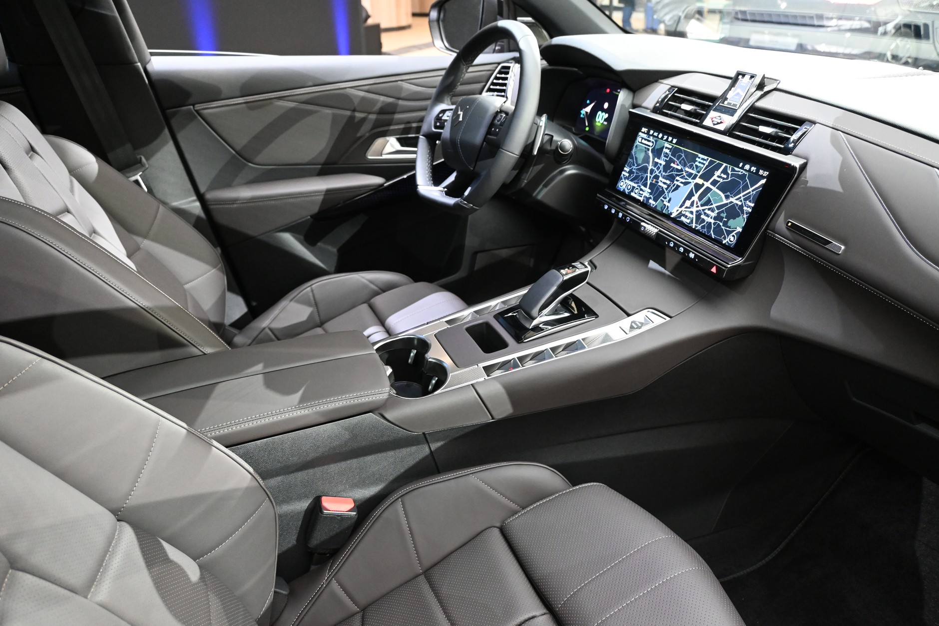 Antoine de Saint Exupery — nowa kolekcja marki DS