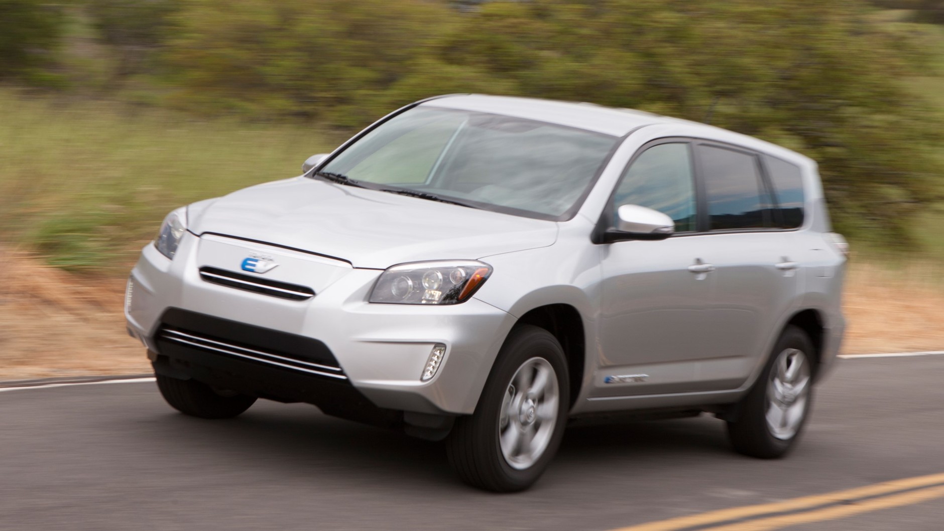 Toyota RAV4 EV (skonstruowana wspólnie z Teslą na bazie RAV4 trzeciej generacji; 2012 r.)