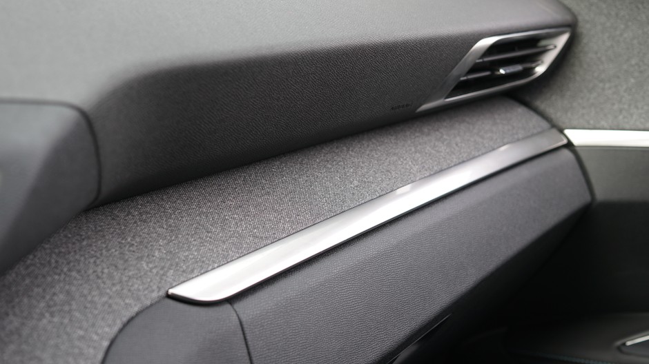 Peuegot 5008 Crossway