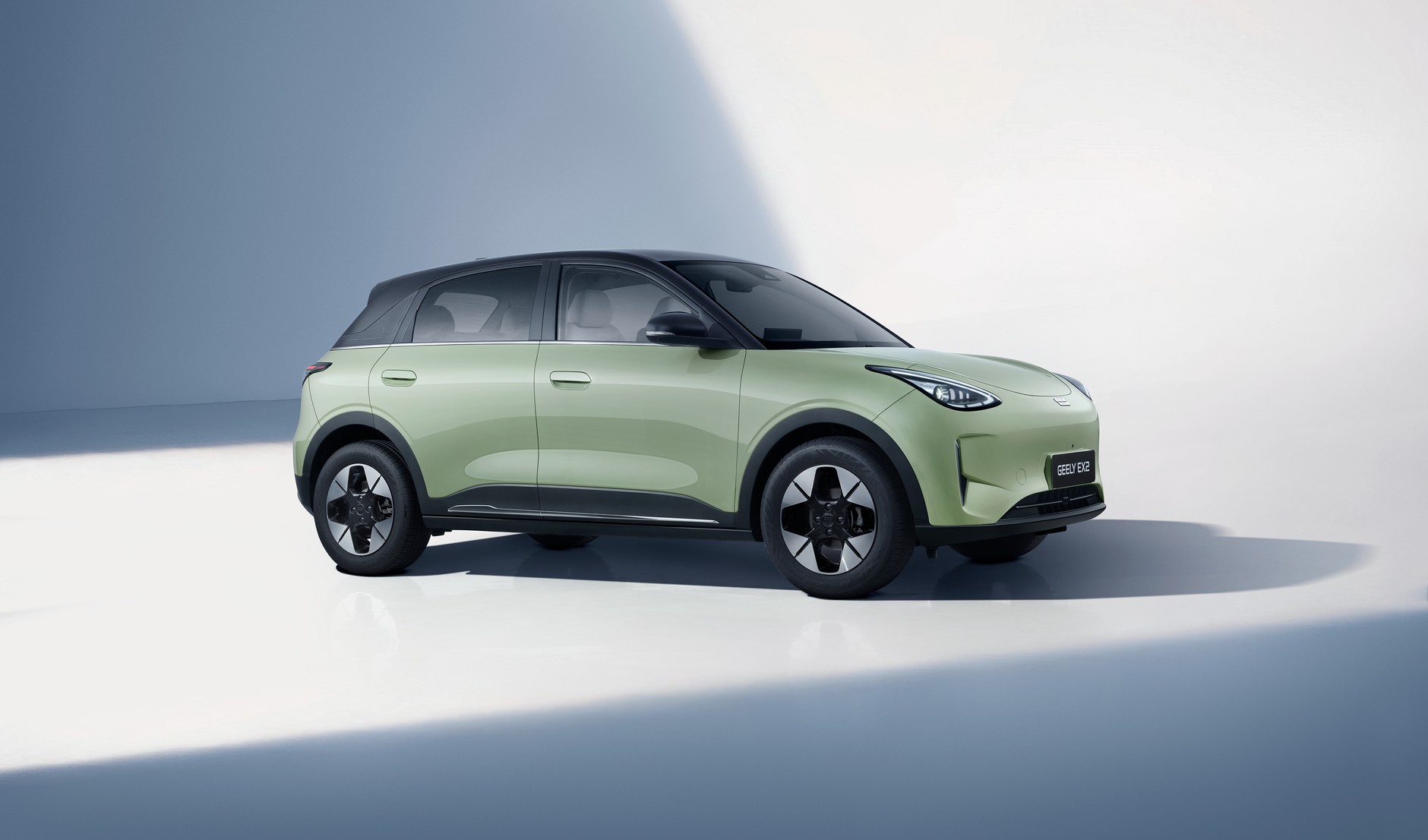 Geely EX2