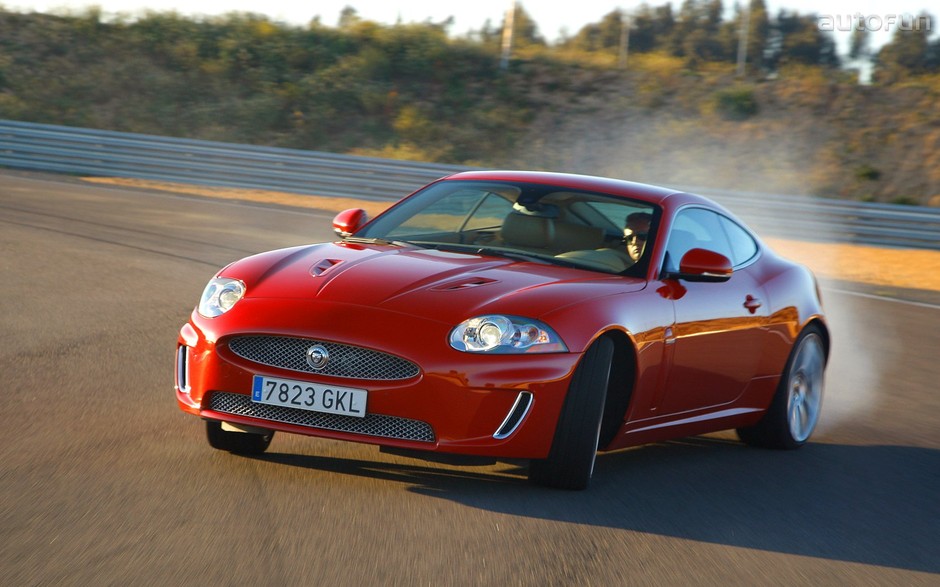 Jaguar XKR