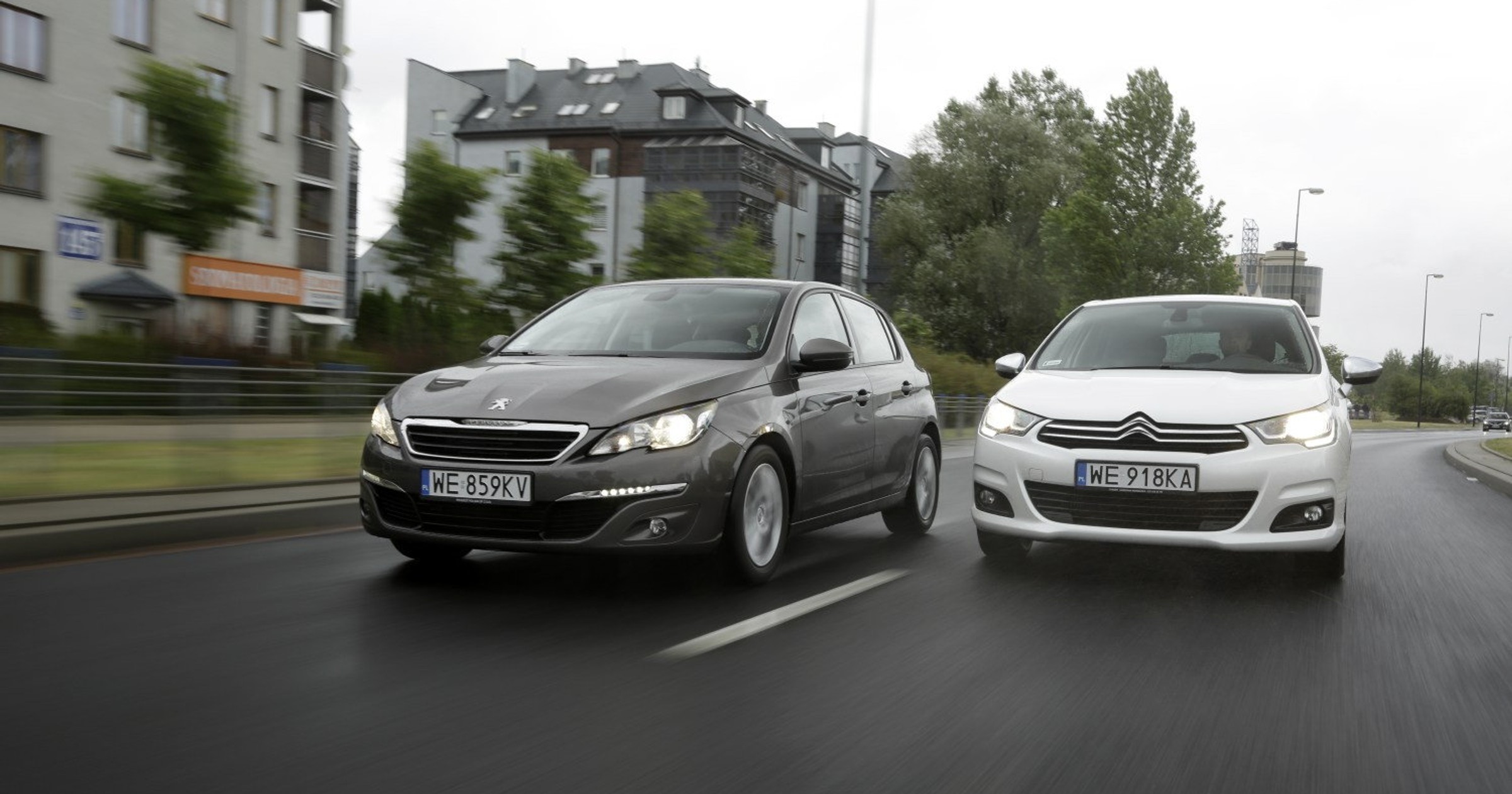 Porównanie - Citroen C4 kontra Peugeot 308 - osiągi, spalanie, dane techniczne