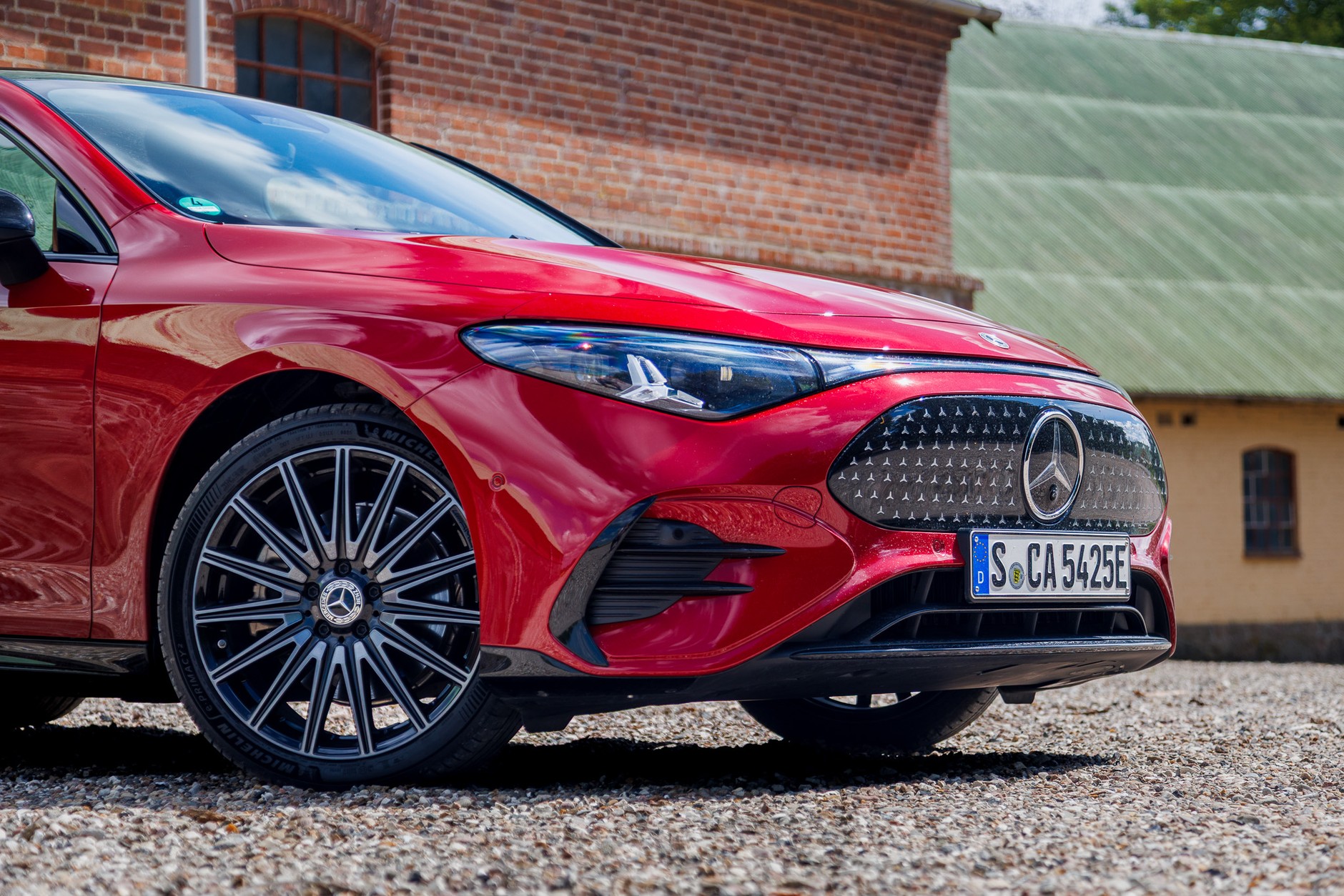 Mercedes ma problem z autami elektrycznymi. Klienci cały czas wolą auta spalinowe, ewentualnie hybrydowe