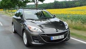 Mazda 3 I-Stop: Z ekologią za pan brat